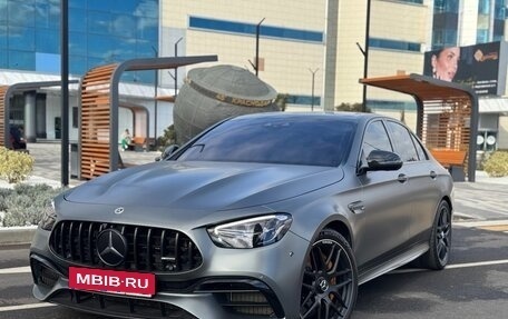 Mercedes-Benz E-Класс AMG, 2022 год, 16 000 000 рублей, 3 фотография