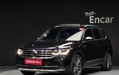 Volkswagen Tiguan II, 2021 год, 3 359 000 рублей, 1 фотография