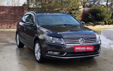 Volkswagen Passat B7, 2011 год, 1 050 000 рублей, 3 фотография