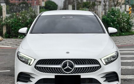 Mercedes-Benz A-Класс, 2020 год, 2 480 000 рублей, 2 фотография