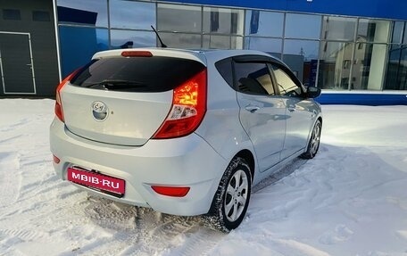 Hyundai Solaris II рестайлинг, 2013 год, 750 000 рублей, 4 фотография