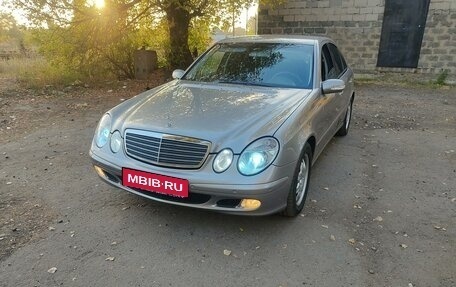 Mercedes-Benz E-Класс, 2004 год, 1 400 000 рублей, 1 фотография