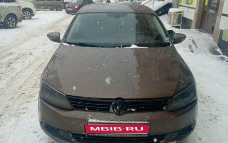 Volkswagen Jetta VI, 2013 год, 1 158 000 рублей, 1 фотография