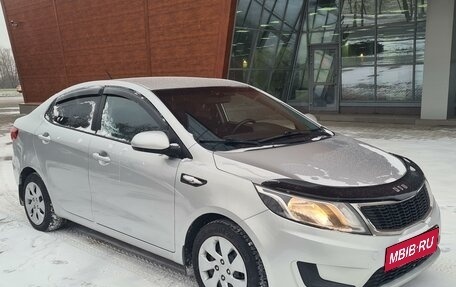 KIA Rio III рестайлинг, 2015 год, 999 000 рублей, 3 фотография