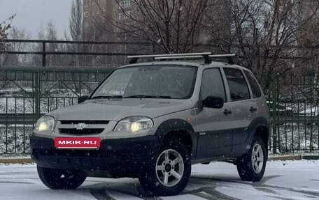 Chevrolet Niva I рестайлинг, 2009 год, 615 000 рублей, 3 фотография