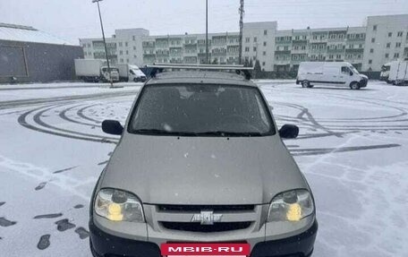 Chevrolet Niva I рестайлинг, 2009 год, 615 000 рублей, 4 фотография