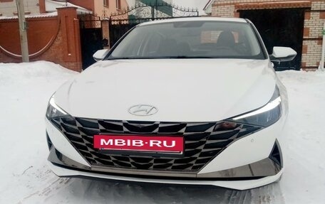 Hyundai Elantra, 2023 год, 2 450 000 рублей, 2 фотография