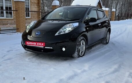 Nissan Leaf I, 2011 год, 570 000 рублей, 2 фотография