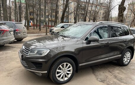 Volkswagen Touareg III, 2015 год, 2 550 000 рублей, 2 фотография