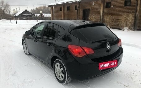 Opel Astra J, 2011 год, 690 000 рублей, 5 фотография