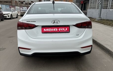 Hyundai Solaris II рестайлинг, 2019 год, 1 370 000 рублей, 4 фотография