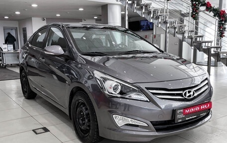 Hyundai Solaris II рестайлинг, 2015 год, 1 050 000 рублей, 3 фотография