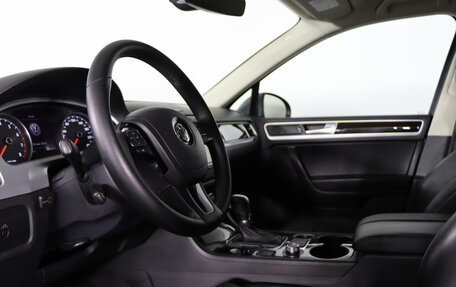 Volkswagen Touareg III, 2016 год, 3 299 990 рублей, 9 фотография