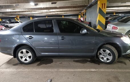 Skoda Octavia, 2010 год, 1 080 000 рублей, 2 фотография