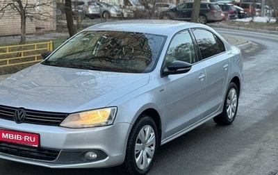 Volkswagen Jetta VI, 2013 год, 1 000 000 рублей, 1 фотография