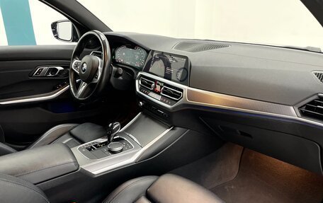 BMW 3 серия, 2019 год, 5 600 000 рублей, 28 фотография