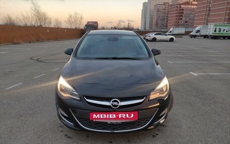 Opel Astra J, 2013 год, 850 000 рублей, 2 фотография