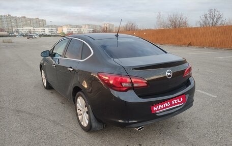 Opel Astra J, 2013 год, 850 000 рублей, 7 фотография