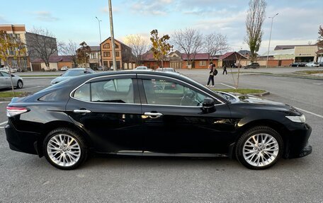 Toyota Camry, 2020 год, 2 700 000 рублей, 3 фотография