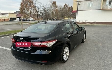 Toyota Camry, 2020 год, 2 700 000 рублей, 6 фотография