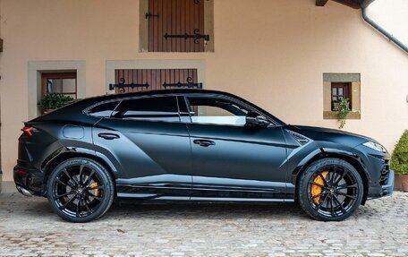 Lamborghini Urus I, 2021 год, 24 000 000 рублей, 4 фотография