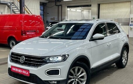 Volkswagen T-Roc I, 2019 год, 2 650 000 рублей, 1 фотография