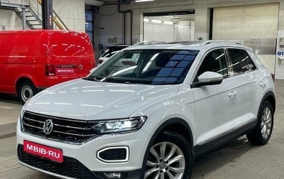 Volkswagen T-Roc I, 2019 год, 2 650 000 рублей, 1 фотография