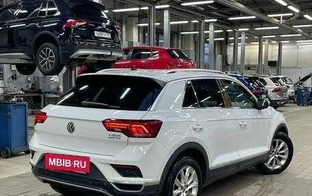 Volkswagen T-Roc I, 2019 год, 2 650 000 рублей, 3 фотография