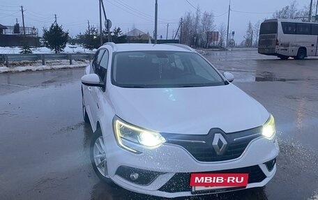 Renault Megane IV, 2018 год, 1 670 000 рублей, 2 фотография