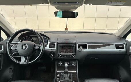 Volkswagen Touareg III, 2016 год, 3 150 000 рублей, 26 фотография