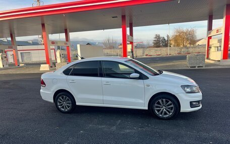 Volkswagen Polo VI (EU Market), 2017 год, 780 000 рублей, 2 фотография