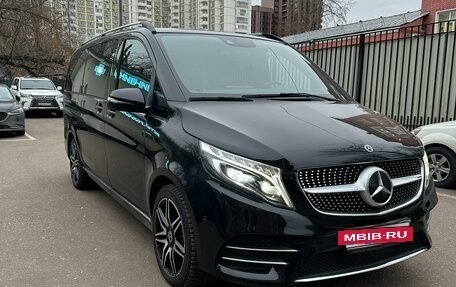 Mercedes-Benz V-Класс, 2020 год, 7 000 000 рублей, 2 фотография