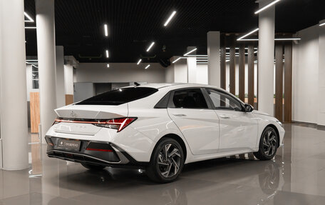 Hyundai Elantra, 2024 год, 2 790 000 рублей, 5 фотография