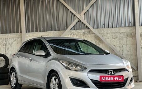 Hyundai i30 II рестайлинг, 2013 год, 980 000 рублей, 3 фотография