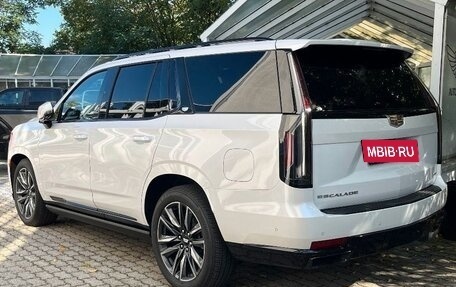 Cadillac Escalade V, 2023 год, 23 085 000 рублей, 5 фотография