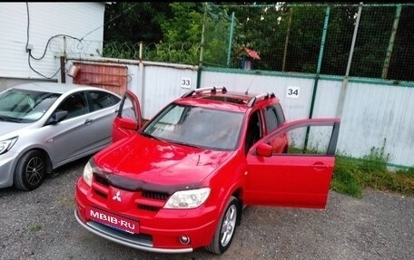 Mitsubishi Outlander III рестайлинг 3, 2007 год, 600 000 рублей, 4 фотография