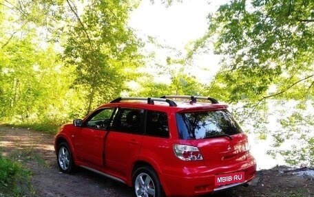 Mitsubishi Outlander III рестайлинг 3, 2007 год, 600 000 рублей, 24 фотография