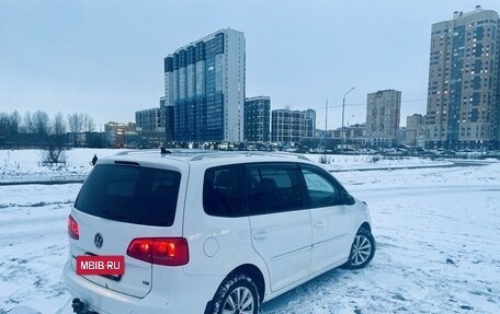 Volkswagen Touran III, 2012 год, 930 000 рублей, 8 фотография