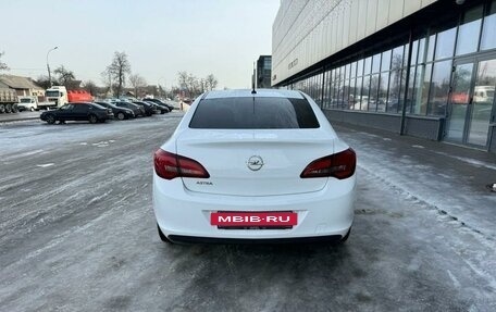 Opel Astra J, 2014 год, 950 000 рублей, 6 фотография