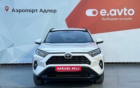 Toyota RAV4, 2021 год, 3 600 000 рублей, 2 фотография