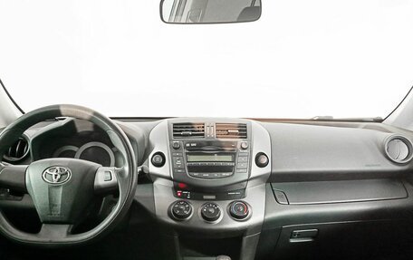 Toyota RAV4, 2011 год, 1 570 000 рублей, 17 фотография