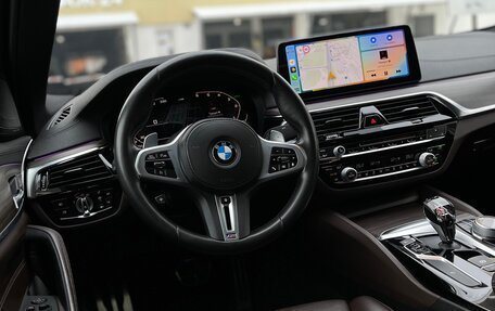 BMW 5 серия, 2018 год, 4 350 000 рублей, 13 фотография