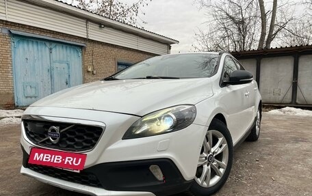 Volvo V40 II рестайлинг, 2014 год, 1 650 000 рублей, 2 фотография