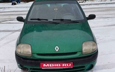 Renault Clio III, 2000 год, 295 000 рублей, 2 фотография