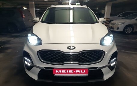 KIA Sportage IV рестайлинг, 2019 год, 2 400 000 рублей, 2 фотография