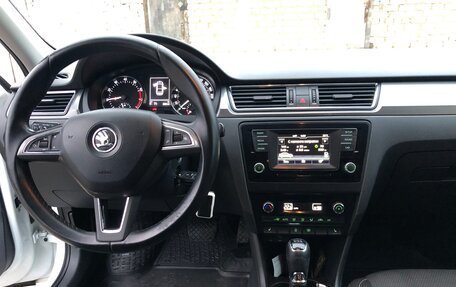 Skoda Rapid I, 2015 год, 1 060 000 рублей, 8 фотография