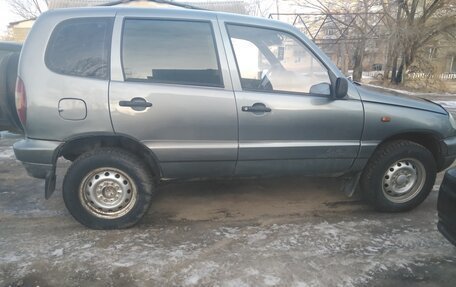 Chevrolet Niva I рестайлинг, 2005 год, 330 000 рублей, 2 фотография