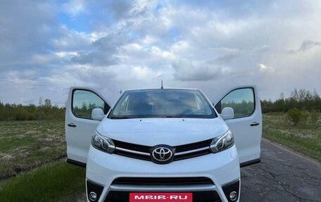 Toyota ProAce II, 2020 год, 3 000 000 рублей, 2 фотография