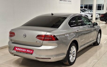 Volkswagen Passat B8 рестайлинг, 2016 год, 1 890 000 рублей, 4 фотография