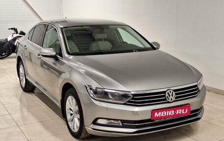 Volkswagen Passat B8 рестайлинг, 2016 год, 1 890 000 рублей, 3 фотография